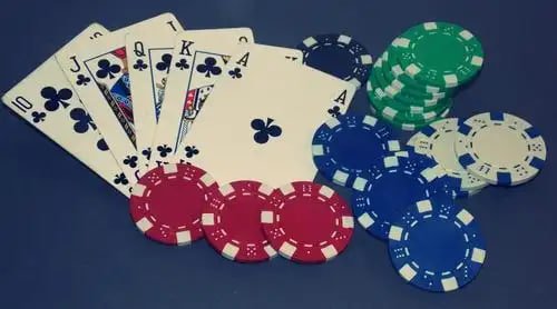 Interface Fortune Tiger dengan grid simbol dan payout table